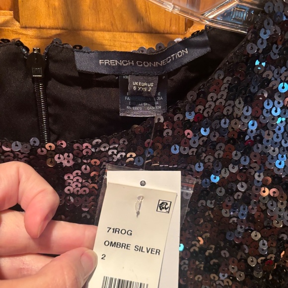 French Connection Estari Sequin Cut-Out Dress in Ombre Silver Size 2 NWT - Picture 4 of 7